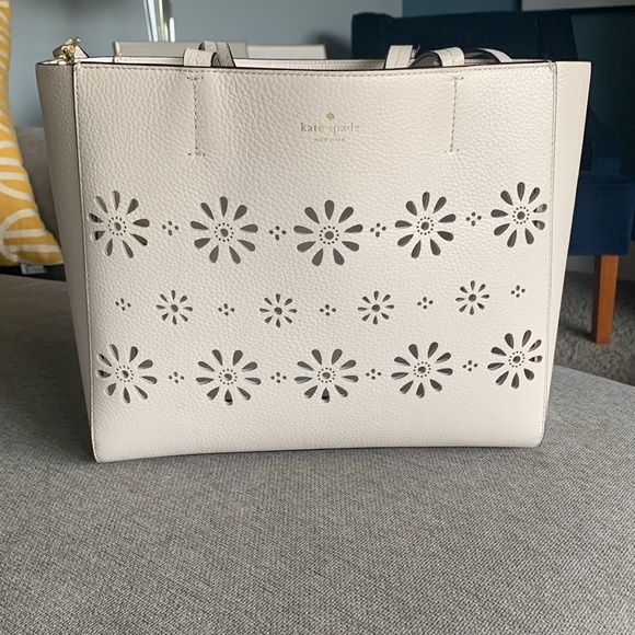 Authentic Kate Spade Handbag - Picture 2 of 10